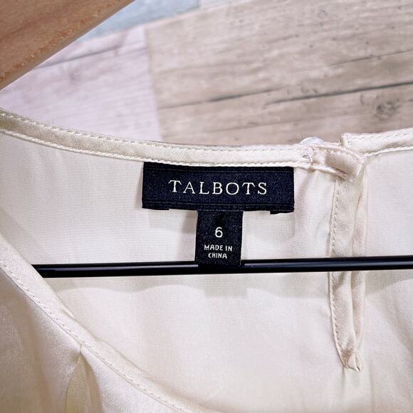 Talbots Silk Pleated Round Neck Blouse Cream Cap Sleeve Stretch Career Womens 6 - Picture 5 of 6